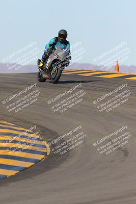 media/Dec-18-2022-SoCal Trackdays (Sun) [[8099a50955]]/Turns 9 and 10 Set 2 (1055am)/